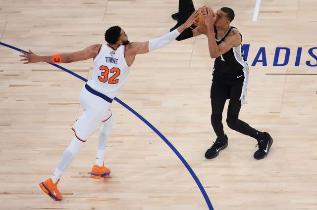 NBA曝多消息 总决G5字母哥交易