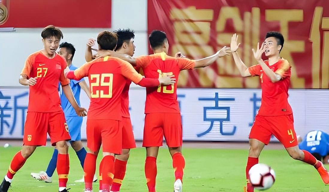 柯蒂斯杯周六战罢美国队暂领先