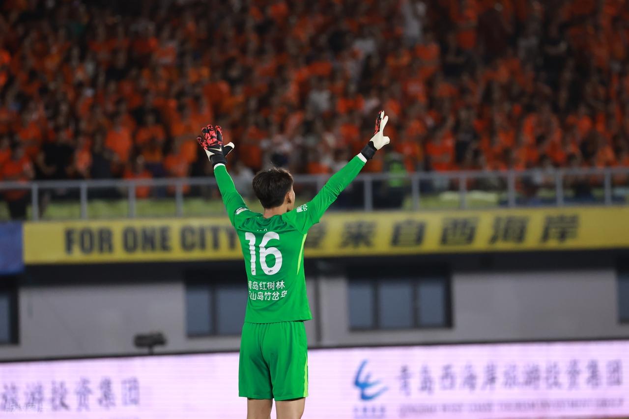 亚运电竞首位夺金女运动员!中国2:0战胜日本队夺冠